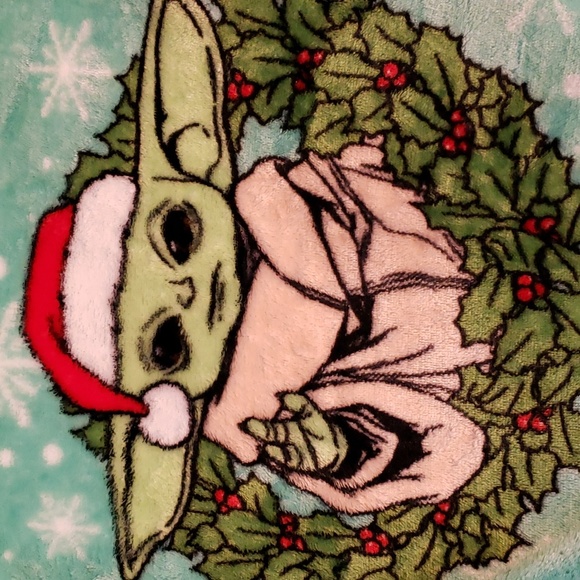 Baby Yoda Christmas "Sweater" - Picture 2 of 4